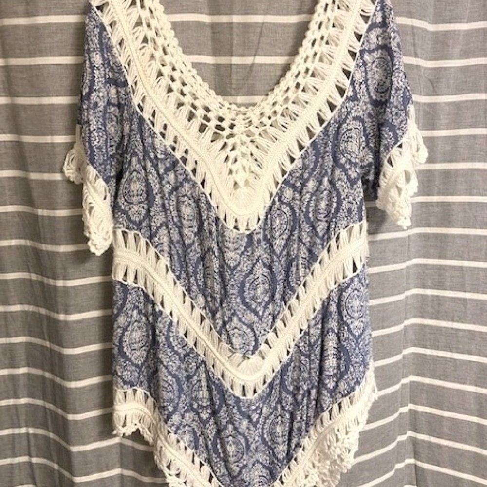Jodiful Boho top, Size Medium